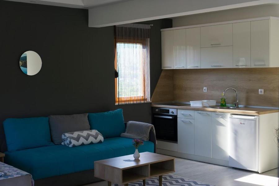 Apartments Ena เทรบินเย ภายนอก รูปภาพ