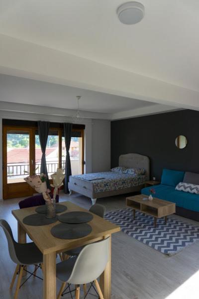 Apartments Ena เทรบินเย ภายนอก รูปภาพ