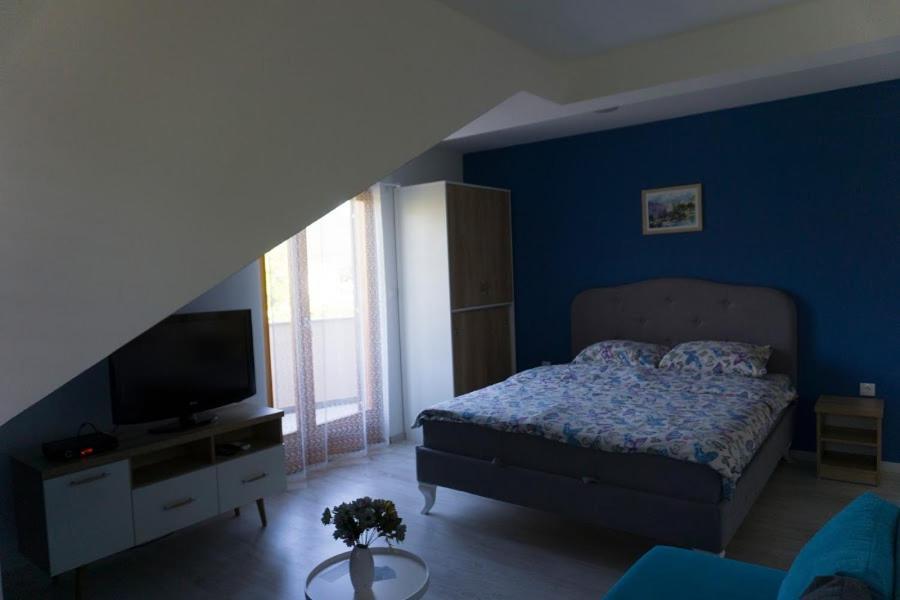 Apartments Ena เทรบินเย ภายนอก รูปภาพ