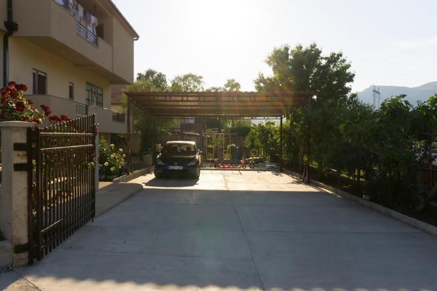 Apartments Ena เทรบินเย ภายนอก รูปภาพ