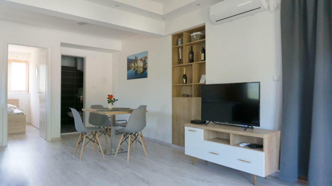 Apartments Ena เทรบินเย ภายนอก รูปภาพ