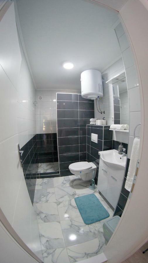Apartments Ena เทรบินเย ภายนอก รูปภาพ