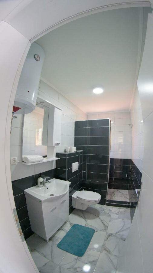 Apartments Ena เทรบินเย ภายนอก รูปภาพ